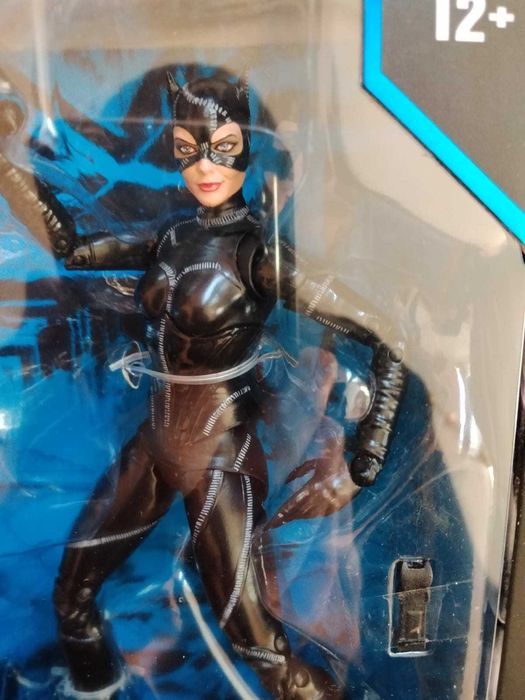 2 Mcfarlane DC Multiverse Batman Returns figures, Catwoman and Batman