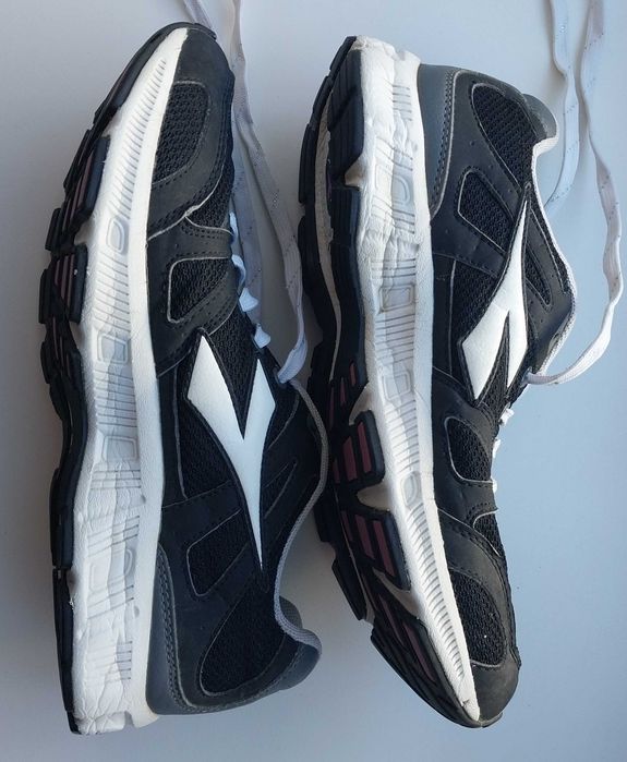Diadora кроссовки натуральная кожа Размер 38 Стелька 24 см