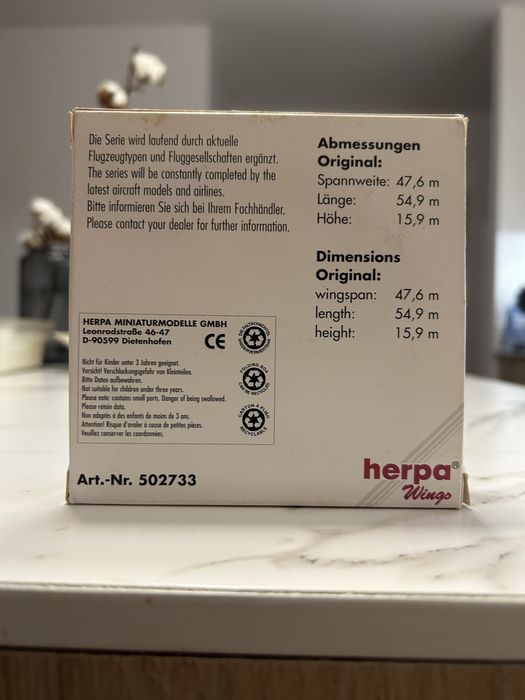 Model Boeing 767-300 Herpa