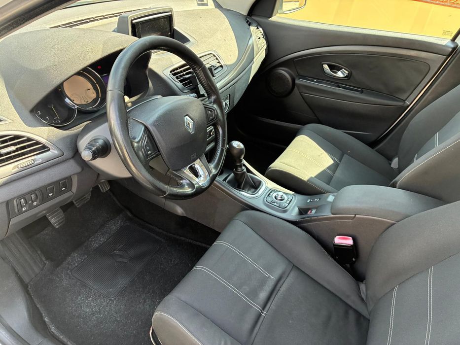 Renault Megane Sports Tourer 2014