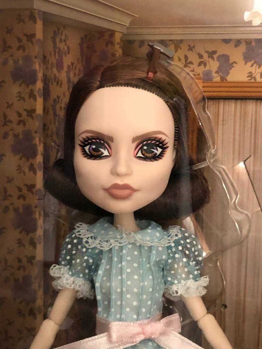 Shining Grady Monster High