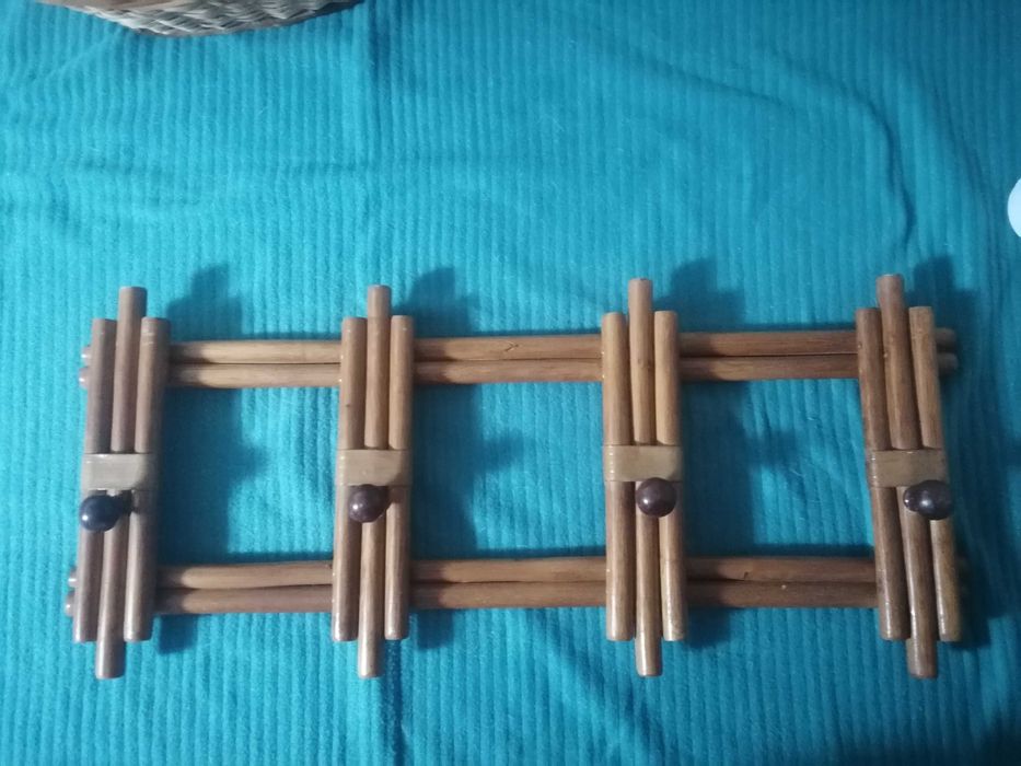 Cabide parede em bambu