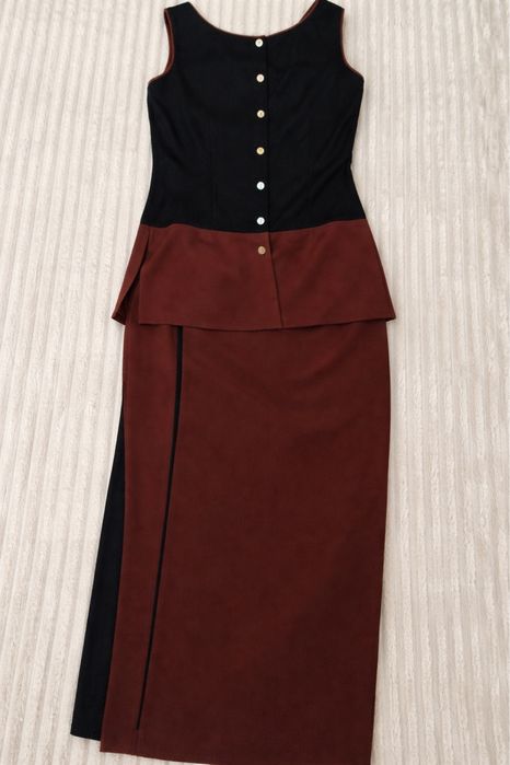 Стильний комплект — спідниця + блузка