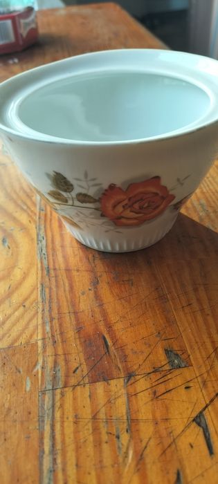 Cukiernica brak pokrywki