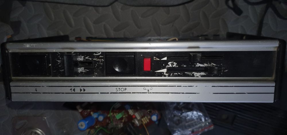 Magnetofon MK2500 z radiem oraz inne MK