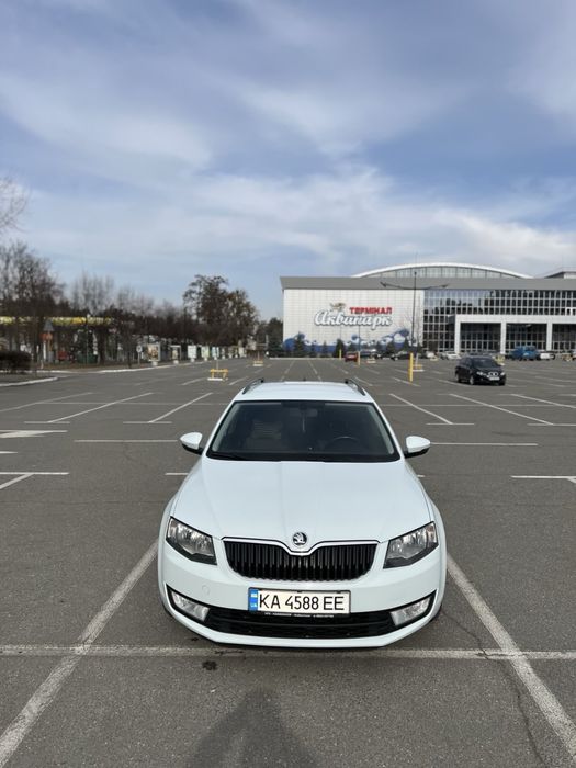 Продам Skoda Octavia A7 1,6