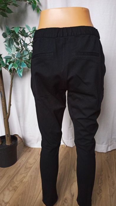 Sg czarne spodnie damskie 38 , M. spodnie ala dresy 38 , M chino