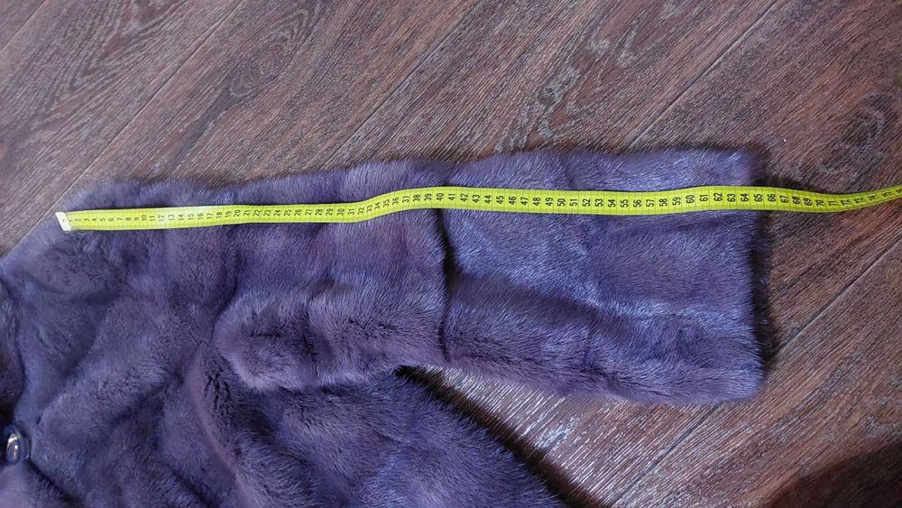 Жіноча шуба в гарному стані