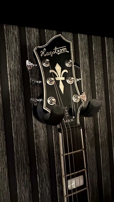 Guitarra Hagstrom Ultra Max Satin Cosmic Black Burst, como nova