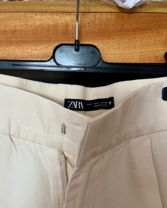 Calções cinta subida bege linho Zara