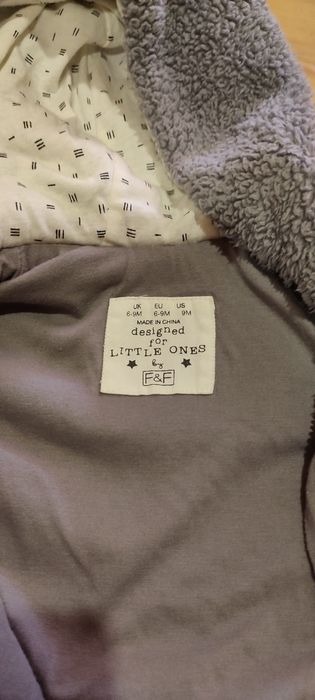 Комбінезон на 6-9 місяців з закритими ніжками