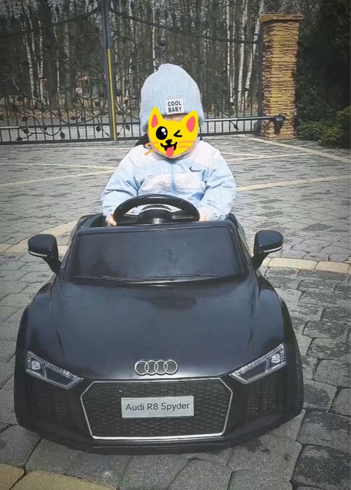 Auto na akumulator Audi R8 Spyder – pilot, kluczyk, otwierane drzwi