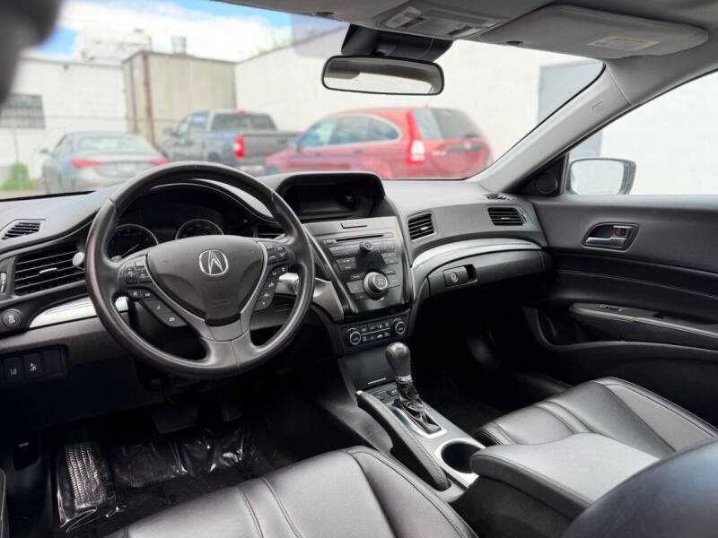 2020   Acura ILX
