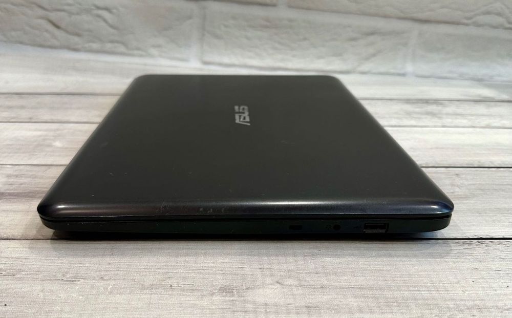 Ноутбук Asus E402N 14’’ Celeron N3350 2GB ОЗУ/32GB SSD/500GB HDD r1671