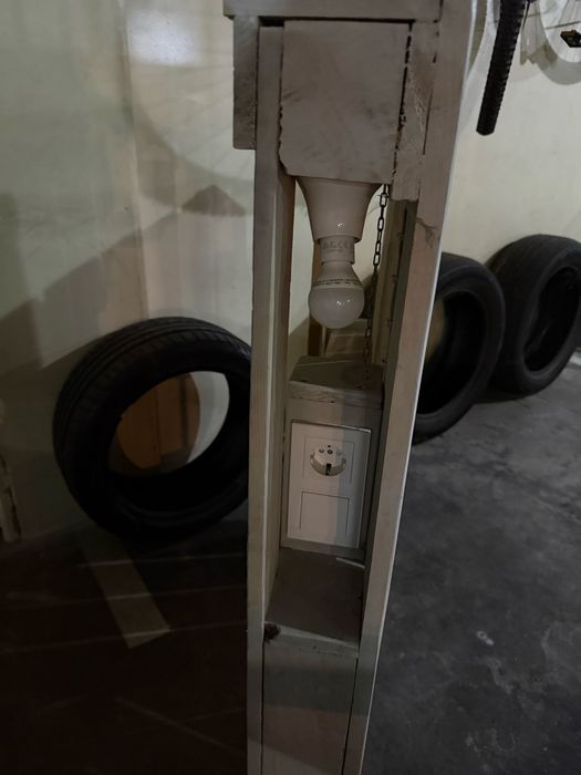 Roupeiro, movel prateleiras e secretária