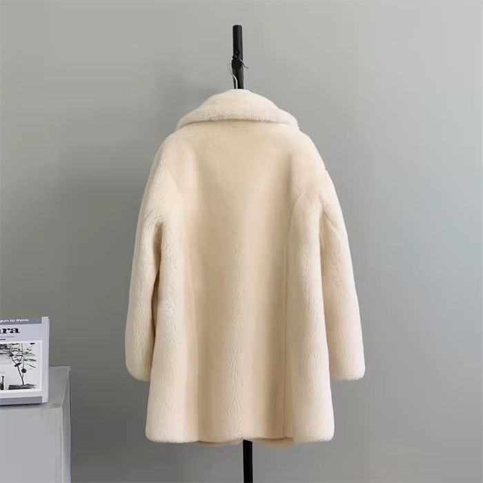 Шуба натуральна чесана 100% вовни вівці овчина