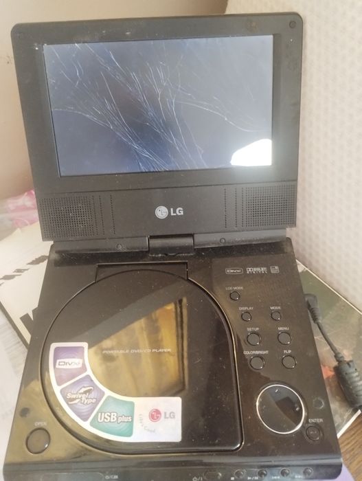 DVD LG +Bateria akumulator  do przenośnego DVD