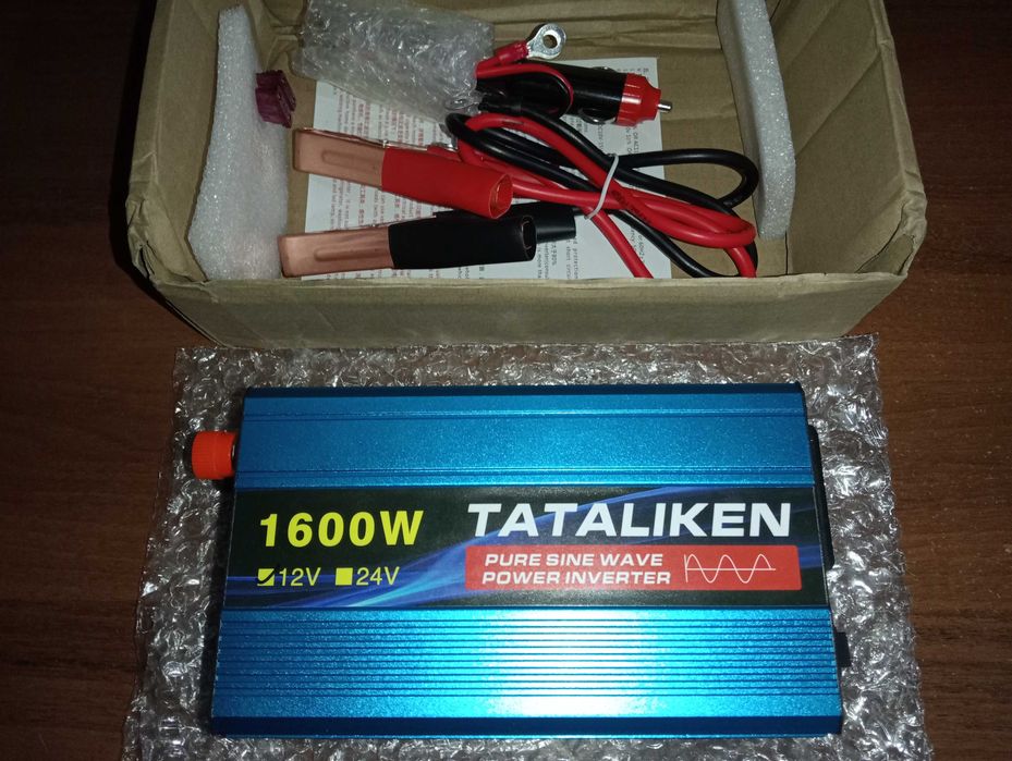 Інвертор  1600 Вт 12V-220V