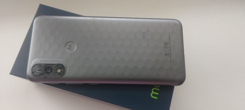 Motorola e 20 ..