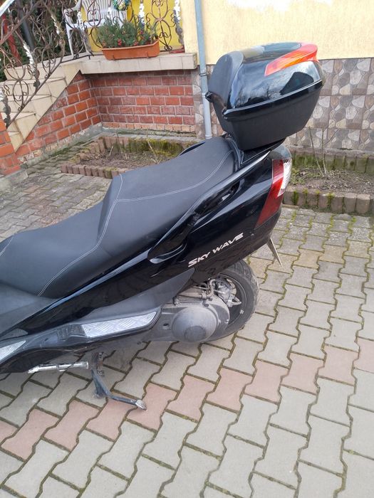 Suzuki skywave 250