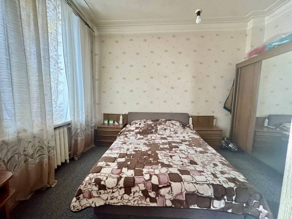 Продам 3к квартиру в центре