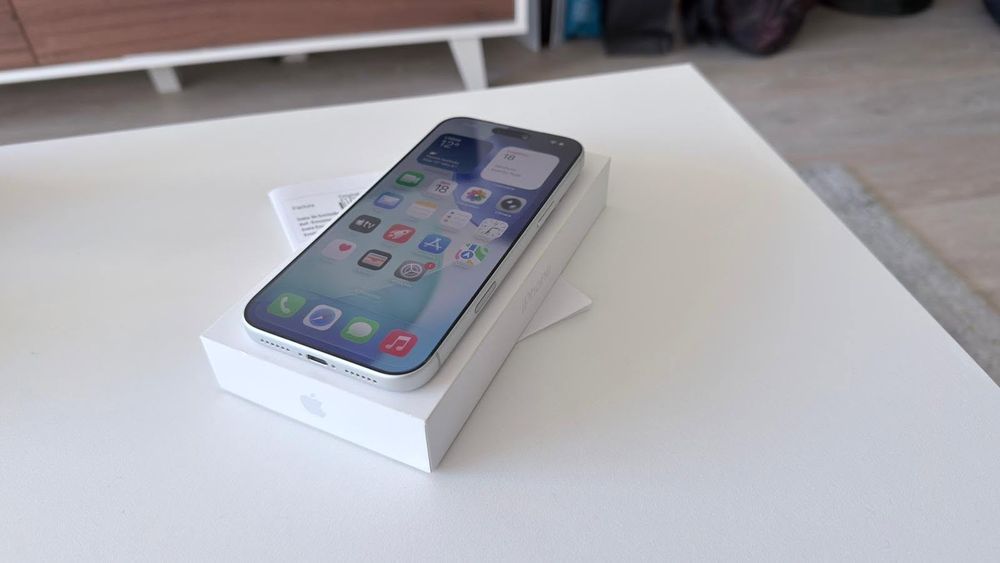 Vendo iPhone 17 Pro Max 256Gb Livre Silver Fatura Garantia