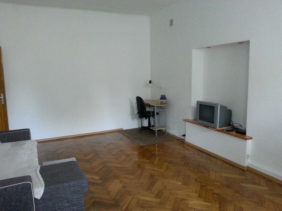 Sprzedam M3 na pierwszym piętrze - bezpośrednio
