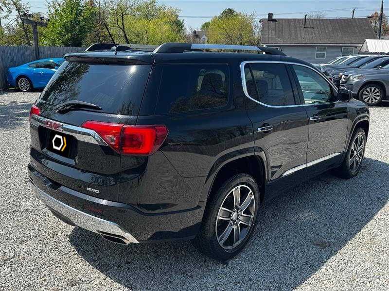 GMC Acadia Denali 2019