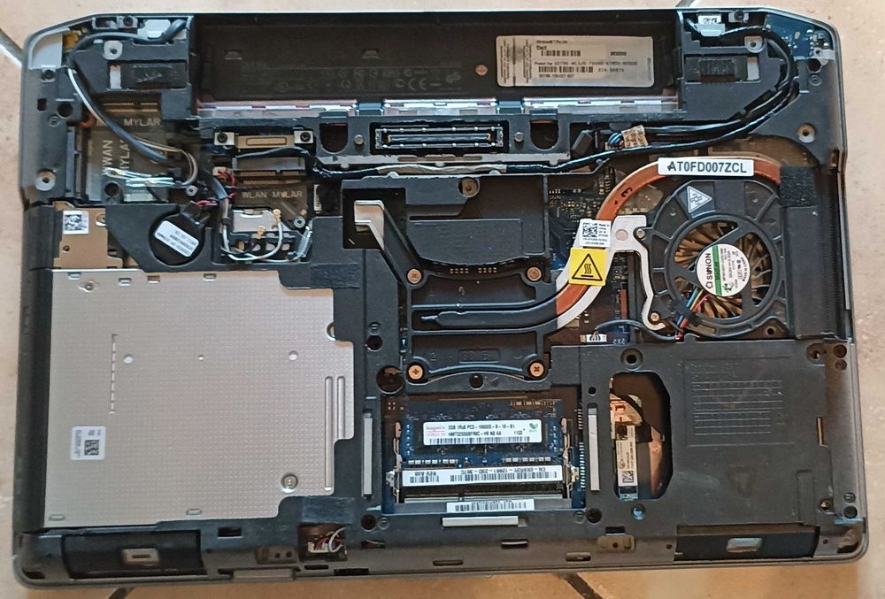 Ноутбук Dell Latitude E6420 по частям (разборка)