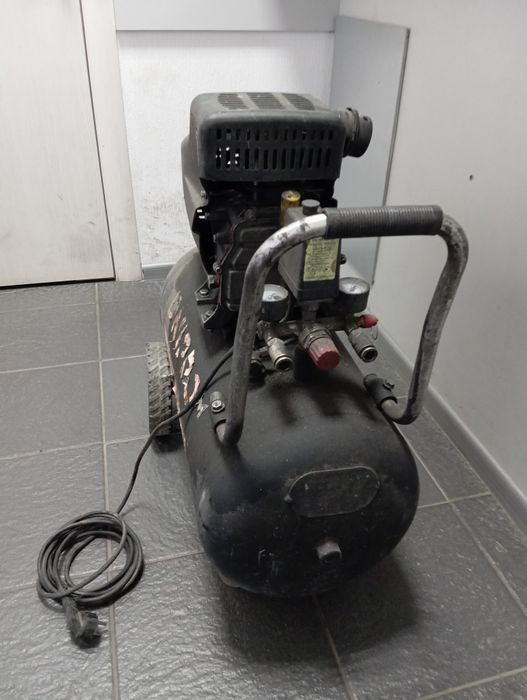 Компресор Dnipro M AC-50LX