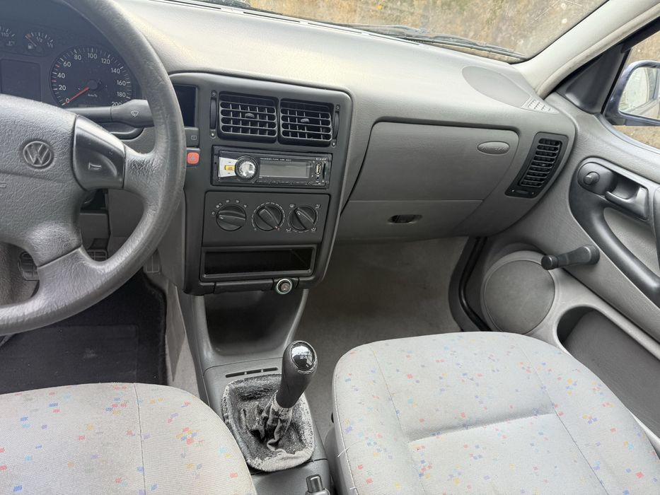 Carro polo 99 gasolina