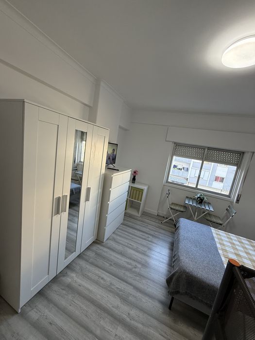Quarto cama casal+beliche até 04 pessoas mesma família São Brás 01/07