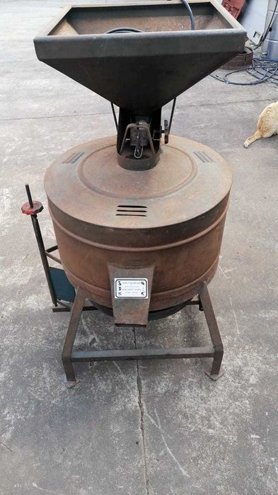 Moinho de cereais eléctrico