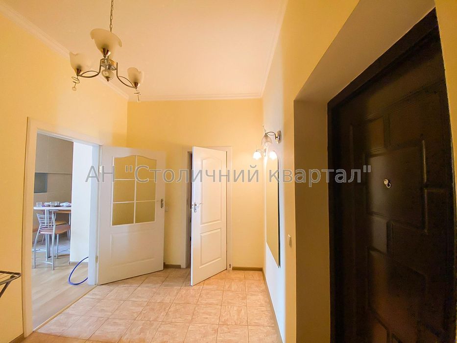 Центр Саксаганського 121