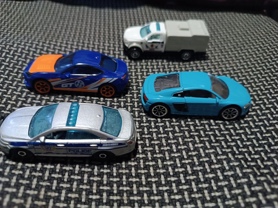 Модели машинок Majorette и Matchbox