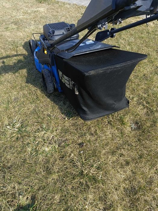 Sprzedam kosiarkę spalinową iseki