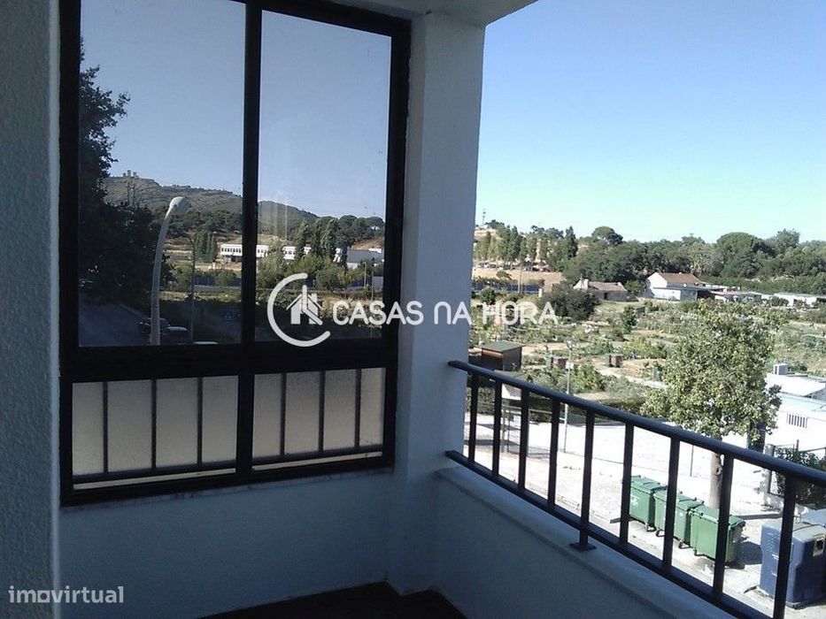 Setúbal, Amoreiras T2 equipado.