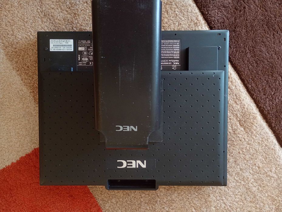 Monitor MultiSync NEC LCD1990 SXi-BK monitor graficzny