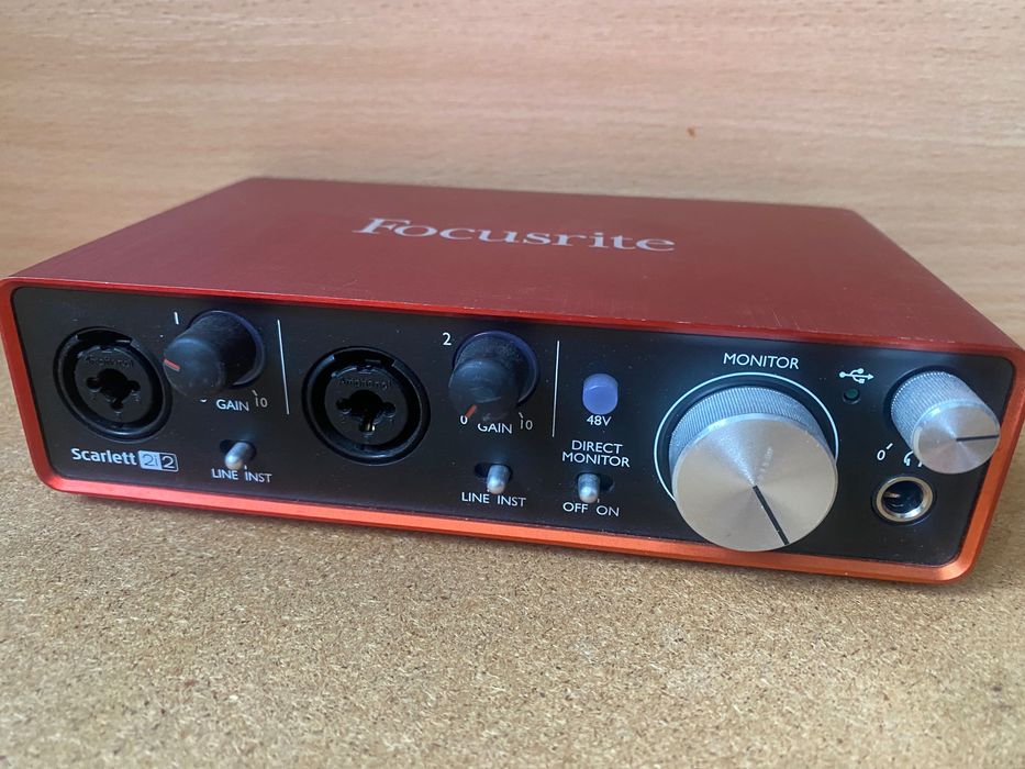 Аудіоінтерфейс Focusrite Scarlett 2i2 2nd gen
