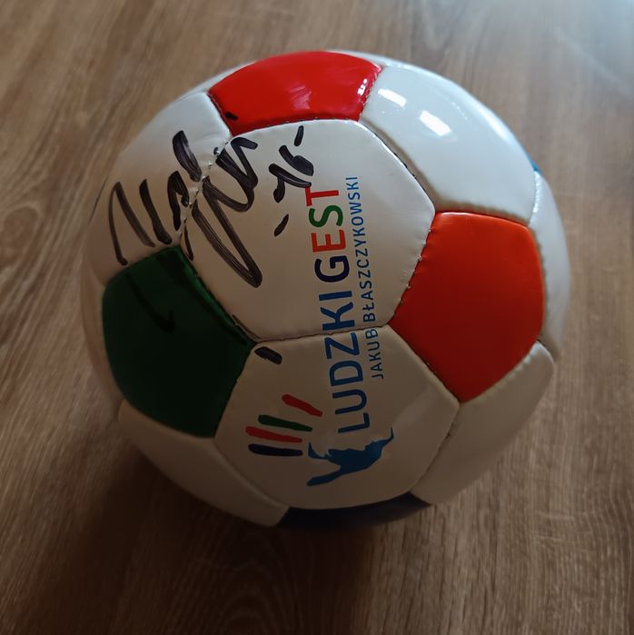 Piłka nożna z autografem Jakuba Błaszczykowskiego