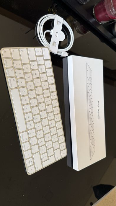 Teclado apple Magic Keyboard446842432987473920