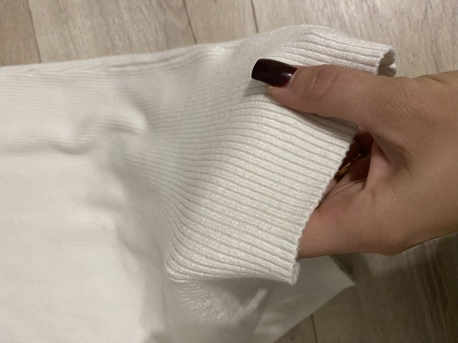 Жіноче плаття в рубчик