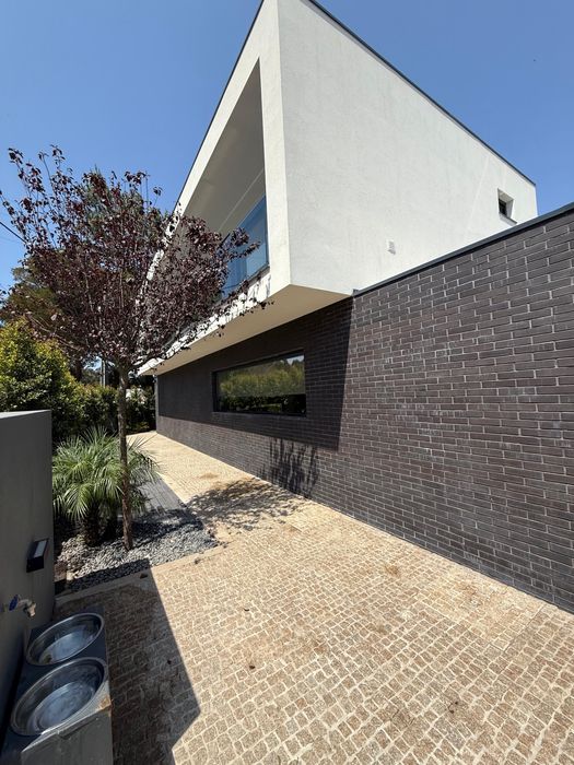 Moradia t3 moderna com piscina aquecida a 2 minutos da praia – Âncora