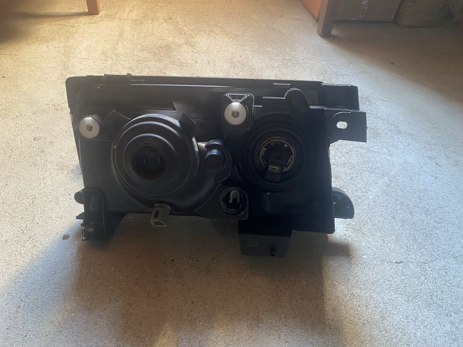 Farol e piscas Nissan Terrano (, farol , farolins) , jante)