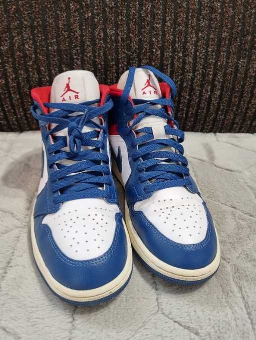 Buty WMNS Air Jordan 1 Mid, 40,5