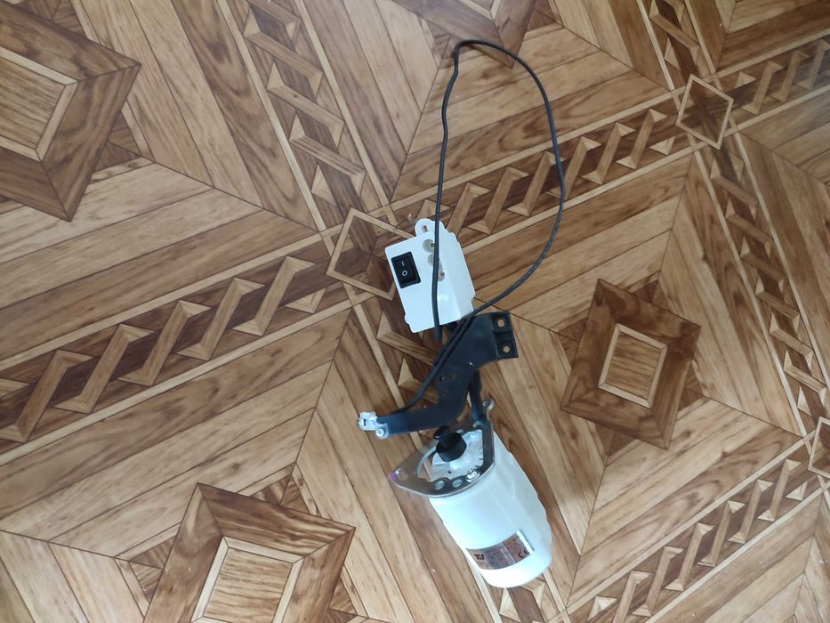 Мотор для швейної машинки Janome