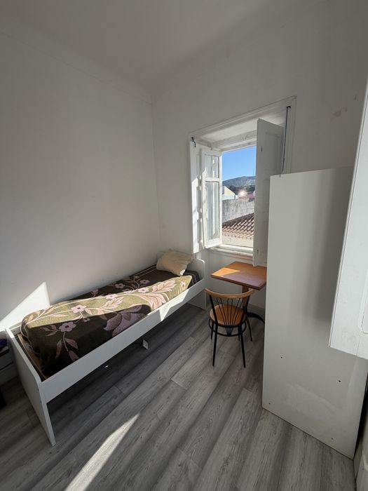 Quarto de solteiro com despesas incluídas