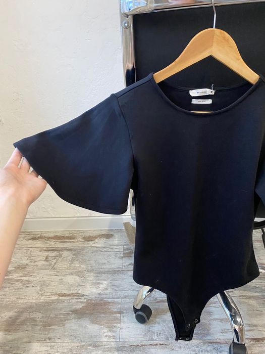 Боді з рукавами-метеликами від reserved розмір М