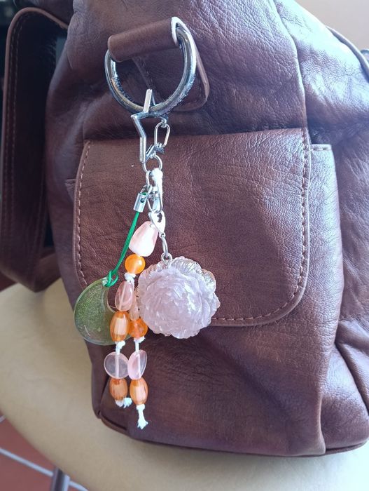 Bag charm artesanal FLOR