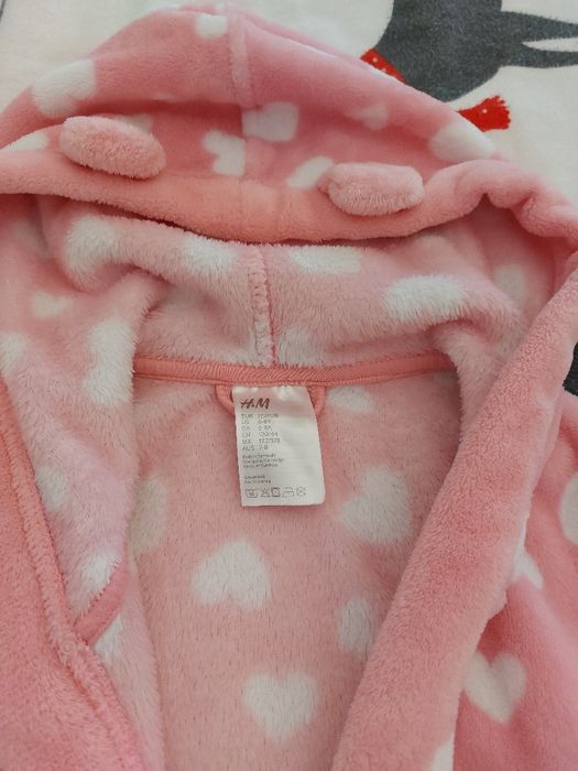 Różowy szlafrok h&m 122-128